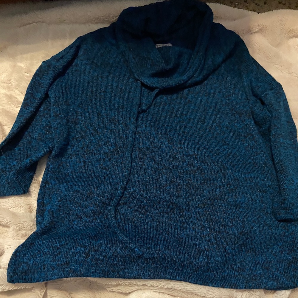 ❤️4/$20 New Directions Sweater